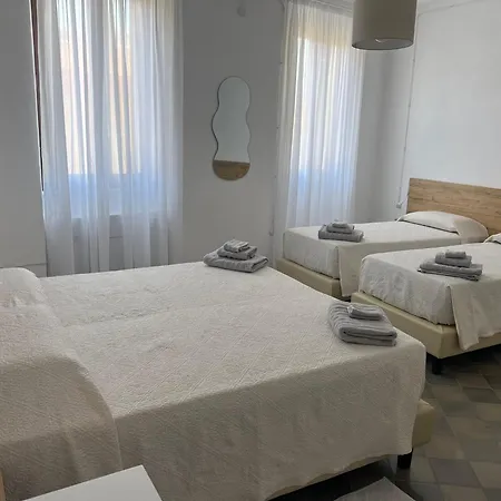 Civico 9 Konukevi 3*