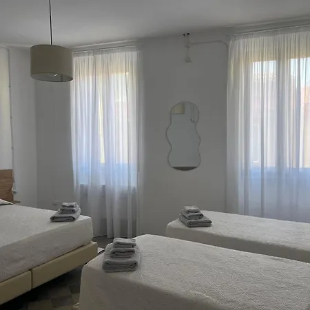 Civico 9 Konukevi Bonorva